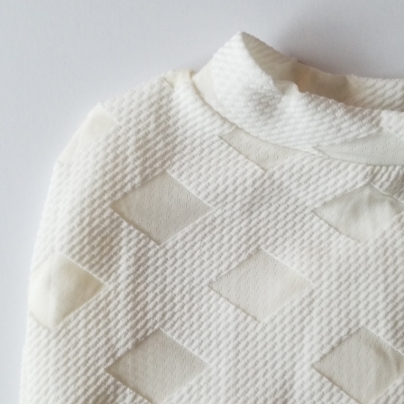 Fashion Nova White sheet bodysuit - Picture 2 of 2